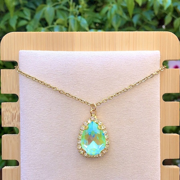 Jewelry - Peridot Aurora Borealis + Gold Crystal Halo Drop Pendant Necklace